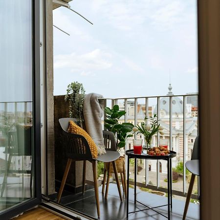 Sunny 2Br Flat - Top Location - Amazing Balcony Bükreş Dış mekan fotoğraf